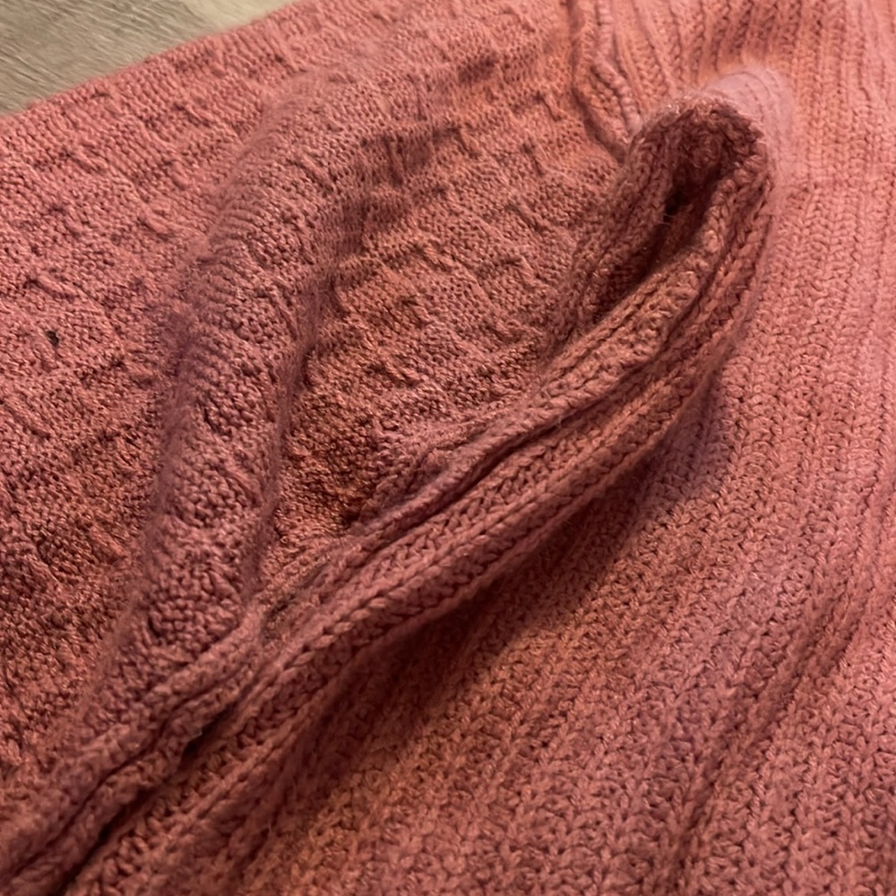 Pink Sweater - Picture 2 of 3
